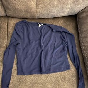 Long sleeve cropped sweatshirt